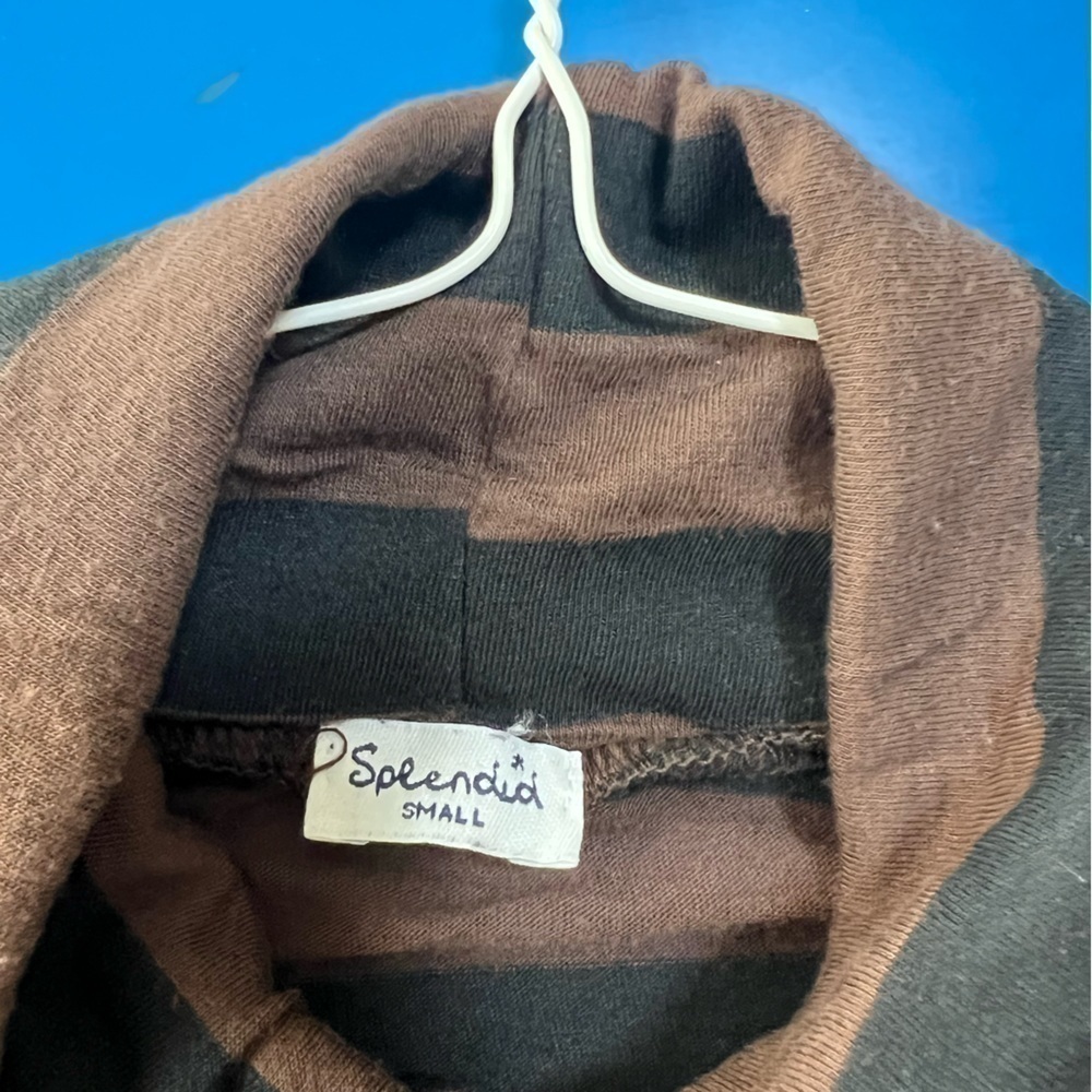 Splendid Turtle Neck. Excellent Condition. - Picture 3 of 4